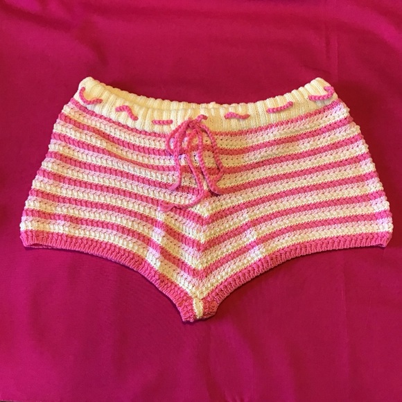 NWOT Crochet Halter Top and Shorts - Picture 3 of 4